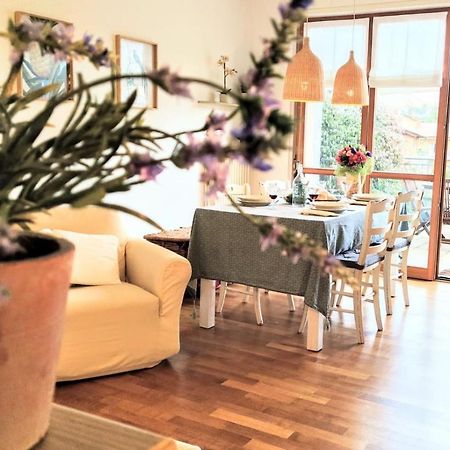 Appartamento La Terrazza Di Dora 메나지오 외부 사진